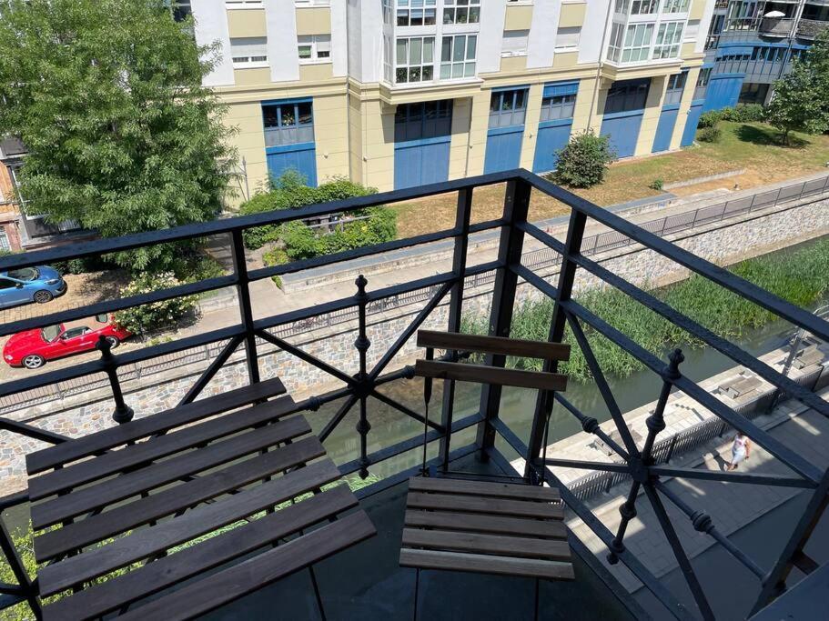 Innenstadt Refugium In Ruhiger Wasserlage+Balkon Leipzig Bagian luar foto