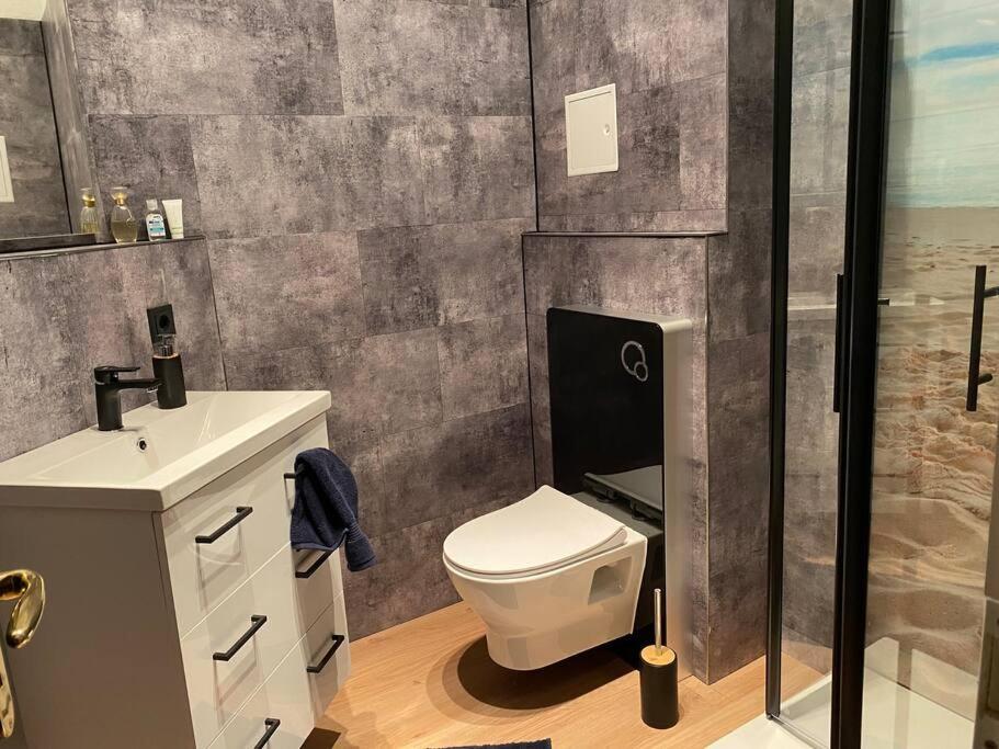 Innenstadt Refugium In Ruhiger Wasserlage+Balkon Leipzig Bagian luar foto