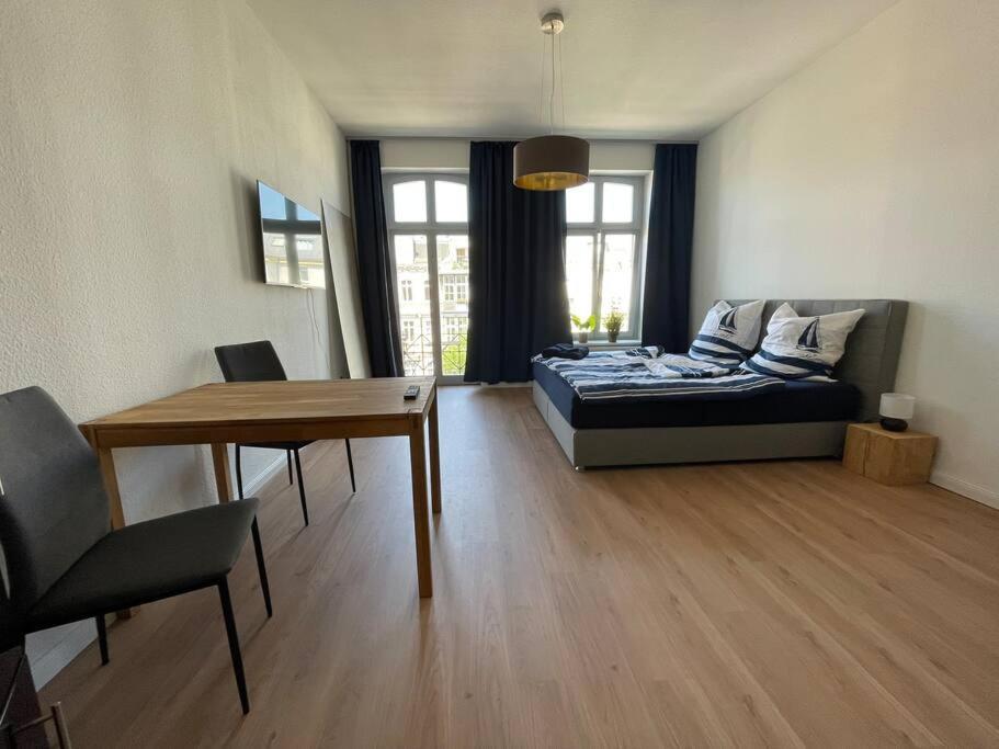Innenstadt Refugium In Ruhiger Wasserlage+Balkon Leipzig Bagian luar foto