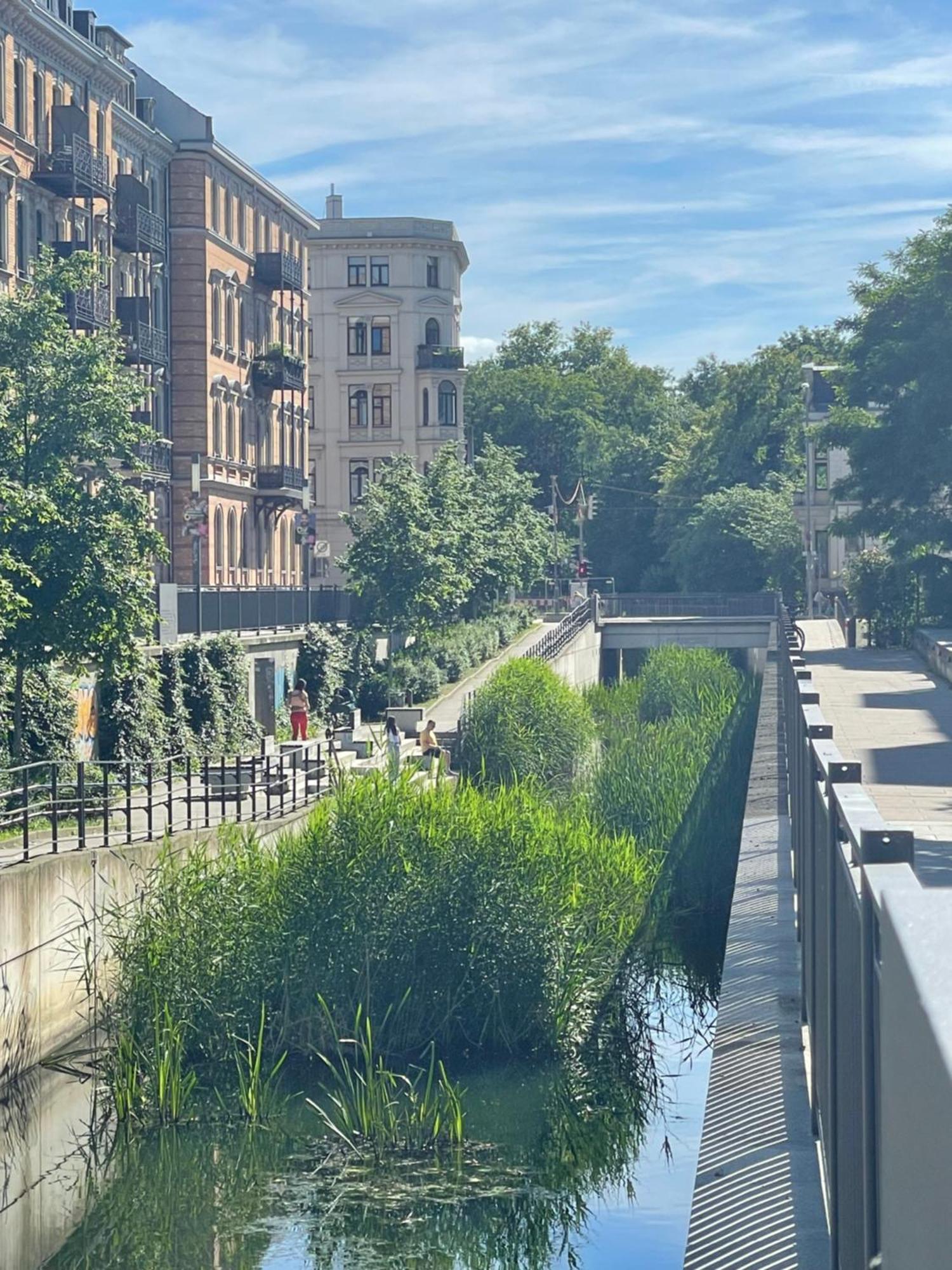 Innenstadt Refugium In Ruhiger Wasserlage+Balkon Leipzig Bagian luar foto